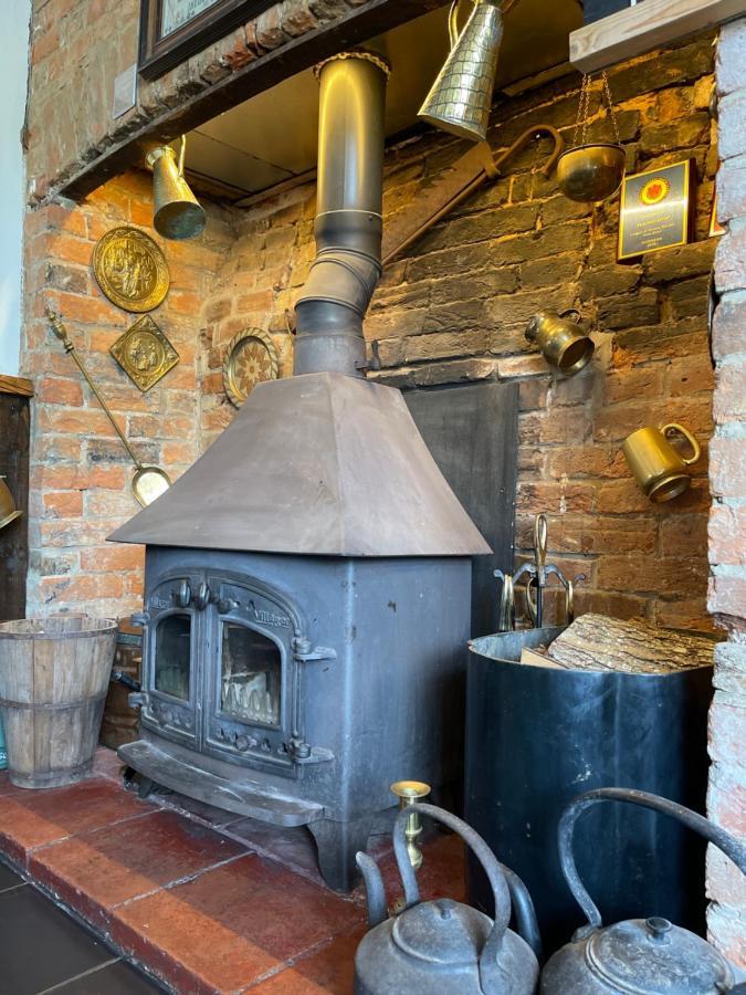 Red Lion Inn Sidbury Exteriér fotografie